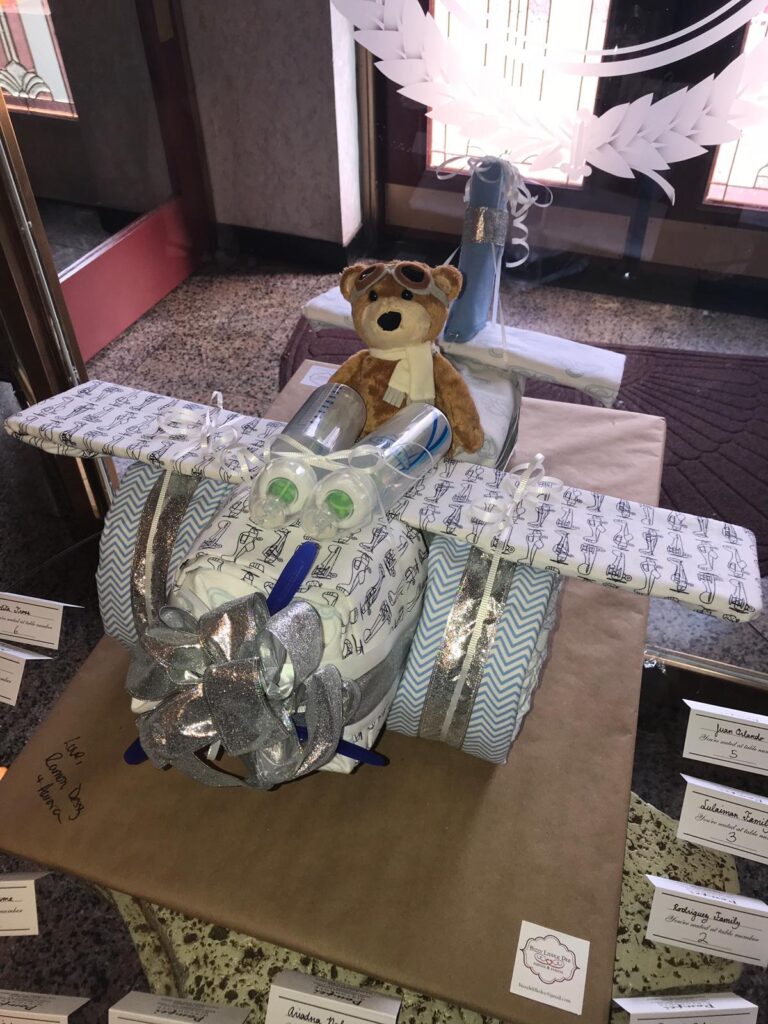 BizzyLiddleDee - Airplane Diaper Cake